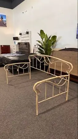 Twin Daybed Frame - Missing Linkspring - Clearance Floor Model
