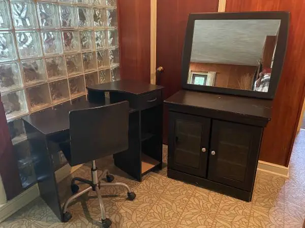 Desk, TV Stand, Chair & - Lot