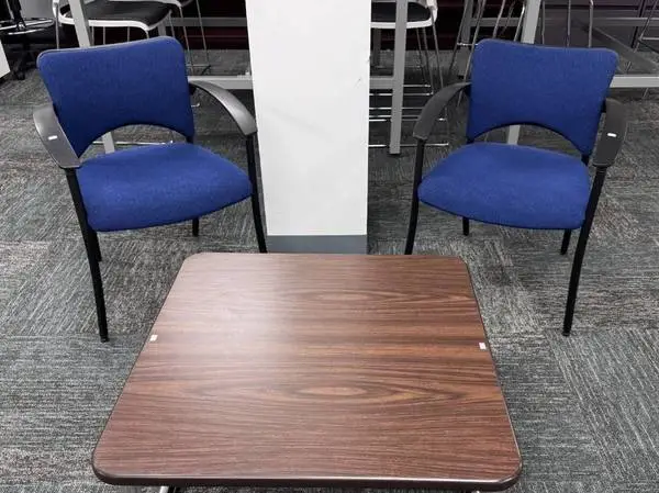 Teknion Office Chair / Guest Chairs / Reception Seating