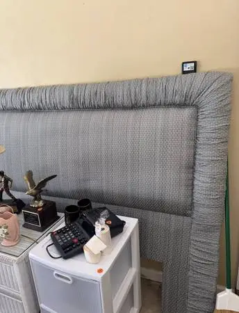 King bed complete with headboard