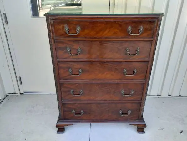 *RARE* Vintage 1940s Beacon Hill Collection Tall Chest w/Glass Top