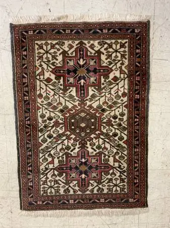 Karajeh hand woven rug 27”x 41”