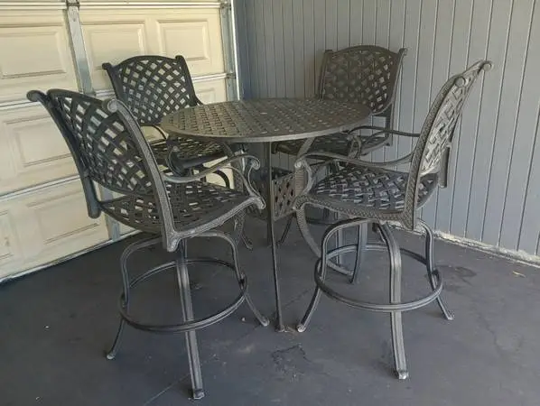 Outdoor Patio 5-Piece Cast Aluminum Outdoor Bar Height Dining Set