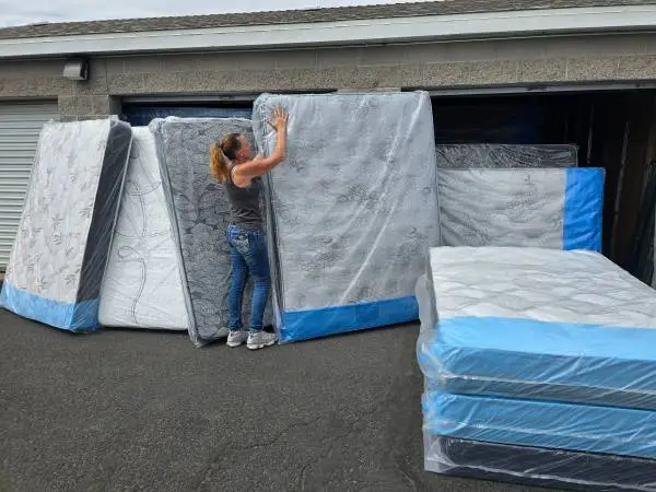 Twin Mattress 99 Full 159 Queen Bed 179 King 229 California King 229