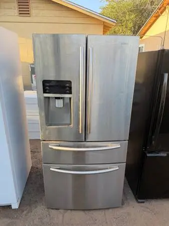 Samsung Silver Stainless Steel Refrigerator For Sale $160 Or OBO