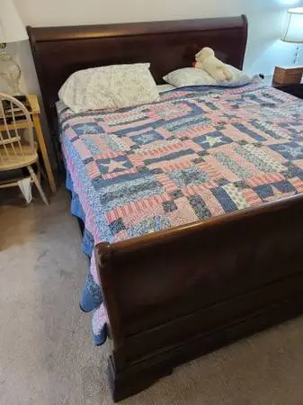 King size sleigh bed