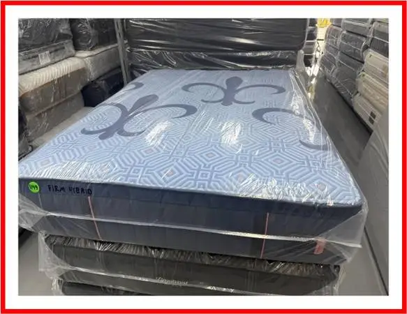 Queen Size Stearns & Foster Lux Estate Hybrid Mattress & Box Bed Set