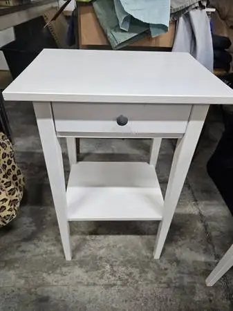 Two white end tables / night stands with drawers