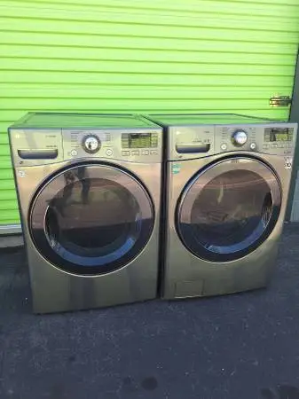 Lg frontload set  stainless steel perfect working condition