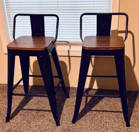 Farmhouse bar stools $20