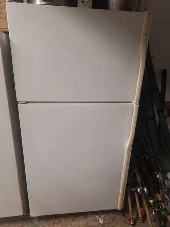 Refrigerator