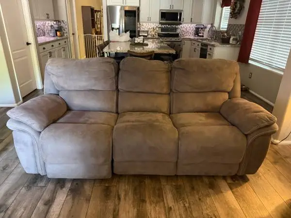 Power reclining sofa