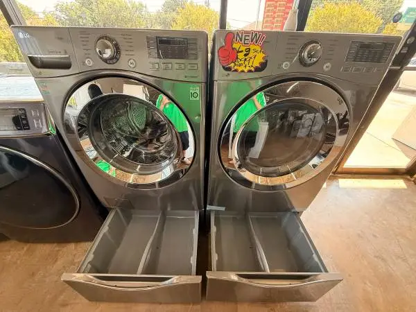 Used Gray LG Washer and Dryer with Pedestal