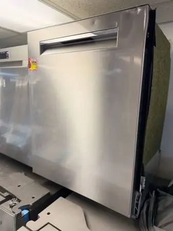 New bosch dishwasher 24” inch width