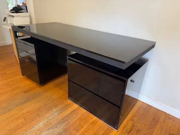 desk computer office
