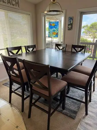 Large pub height table w/ 8 chairs