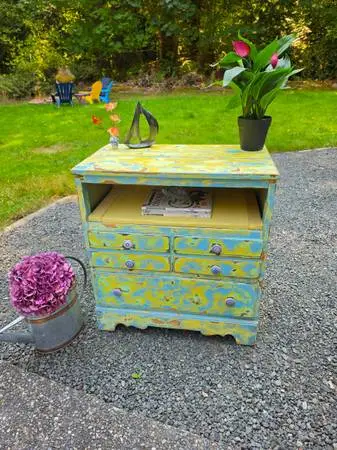 Dresser