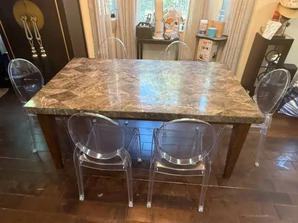 arble Dining Table with 6 Clear Acrylic Ghost Chairs (Disassembled)