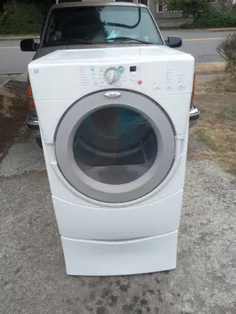 WHIRLPOOL GAS DRYER WORKS GOOD $140 With or without pedestal.