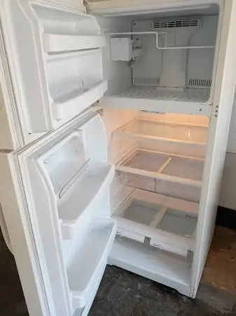 GE Refrigerator