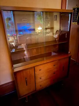 1960’s Cabinet