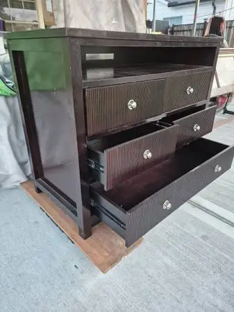 Furniture for sale Se venden Muelbles vengan si los necesita