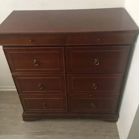 dresser Bombay company vintage