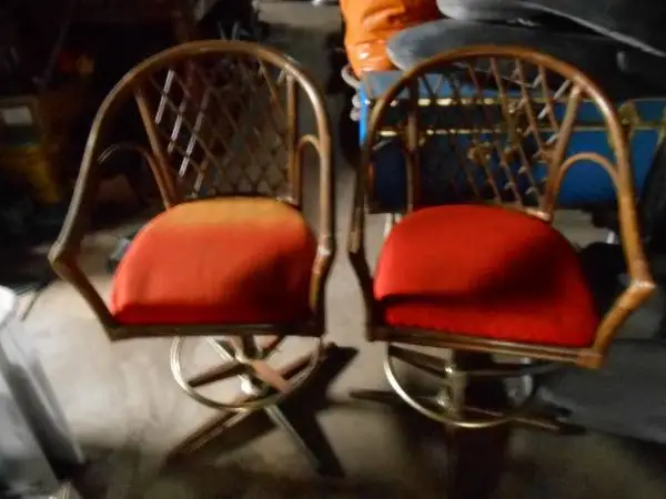 2-RETRO SWIVEL  BAR STOOLS