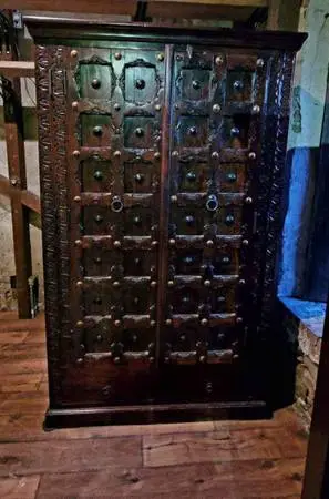 BEAUTIFUL CARVED SPANISH REVIVAL CABNET ARMOUR