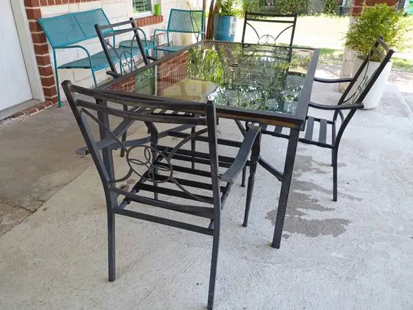 Lovely 5-Piece Outdoor Patio Furniture Set