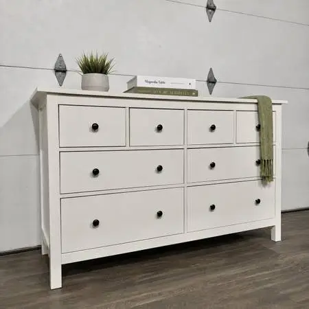 Like New IKEA HEMNES 8-Drawer Dresser, White Gloss