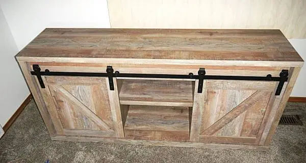 TV/Entertainment Stand