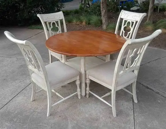 Distressed Farmhouse Kincaid Weatherford Dining Set