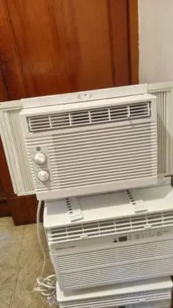 GE 5000 btu completely cleaned works great