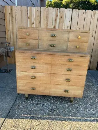 Vintage Solid Wood Mid Century Dresser/Chest of Drawers
