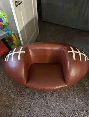 Very Nice Football Swivel Chair!