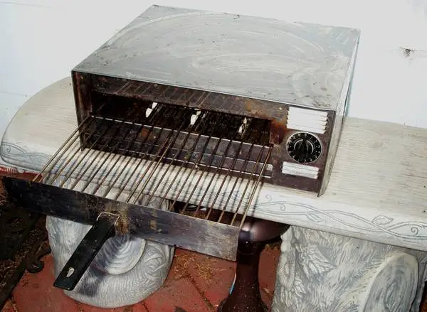 PIZZA PAL Electric Commercial Grade Oven Maker Model 412 Portable