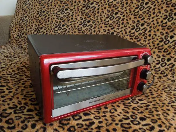 Hamilton Beach mini stove/ oven
