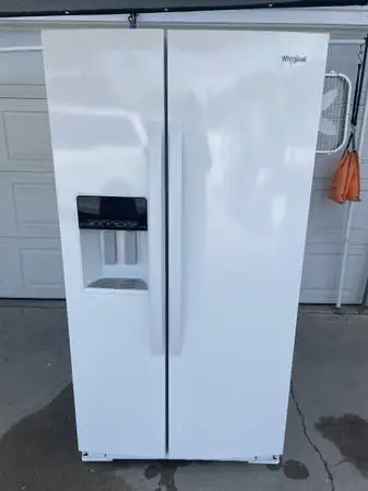 White whirlpool refrigerator