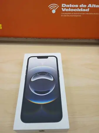 Apple iPhone 16