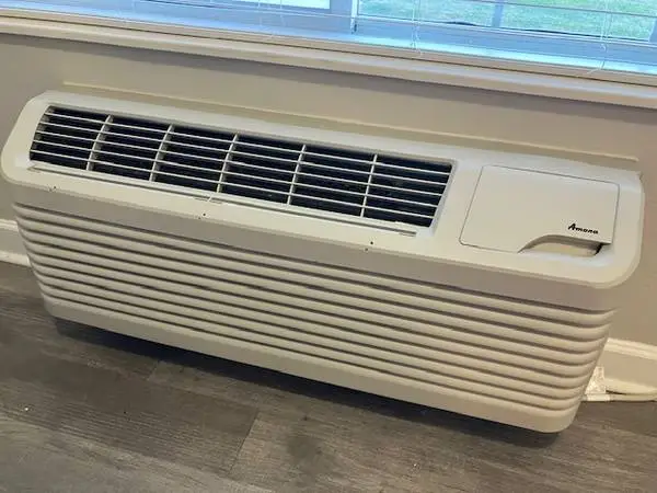 AMANA Air Conditioner/ Heat-PTAC
