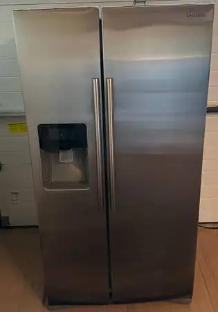 Refrigerator