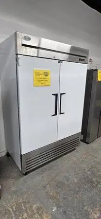 New refrigerator comercial coolchef  12 months warranty