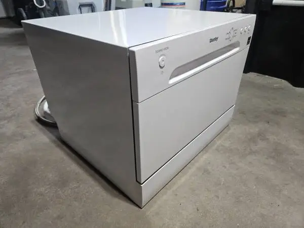 Dishwasher Countertop, Danby 6 Place, White, great condition