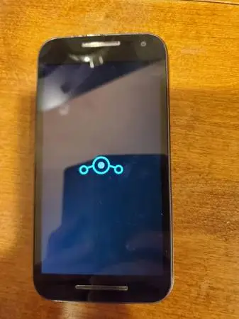 Bootloader unlocked Motorola G3 2015 - broken sim slot