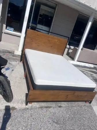 Queen Bed Platform With Head Board & Foot Board