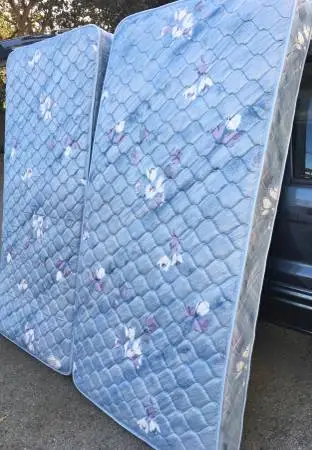 ••••••(2) Twin XL Mattresses •••••