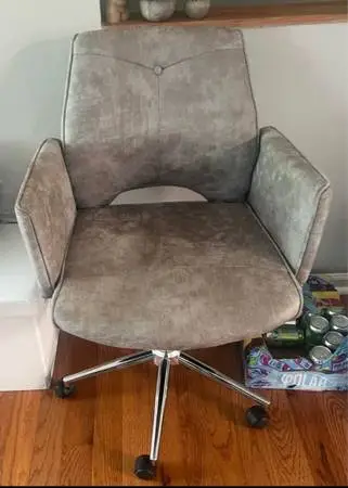 Modern Tufted Faux Leather Office Chair