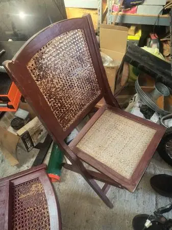 Folding Wood Chair  (4)  Good Condition