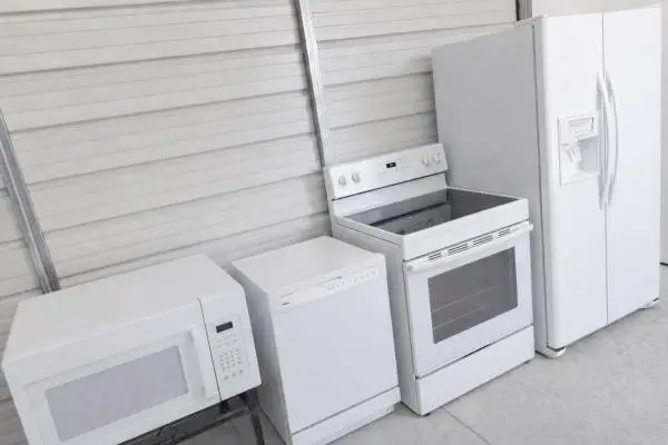 White kitchen appliances set